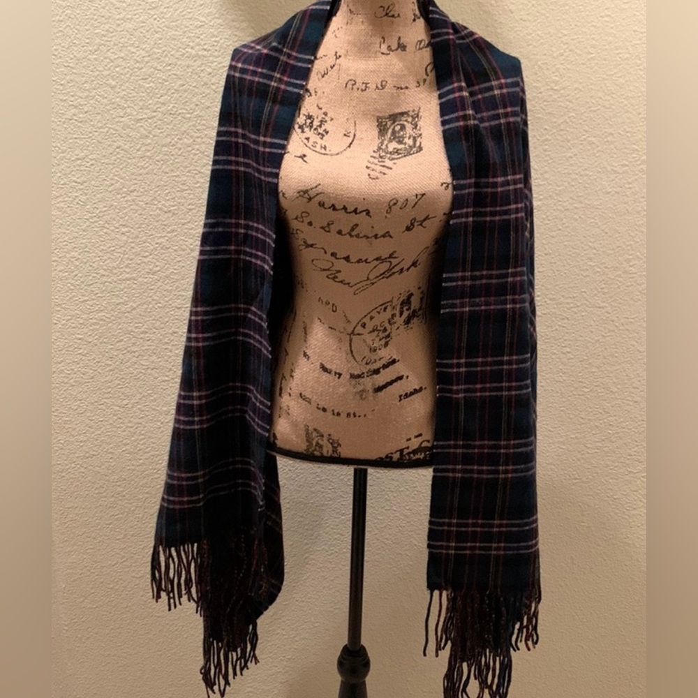 Women’s J Crew Plaid Cape Scarf